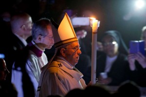 pope-francis-easter-vigil